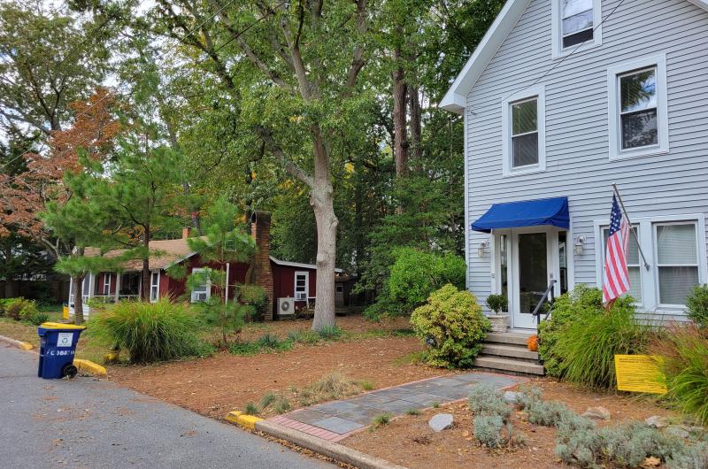 Planning commissioners unanimously approved a partition request for these two properties on Cookman Street.